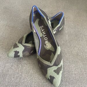 Rothy’s The Point Size 6 Camo Pointed toe flats